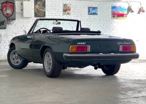 Image 7/68 of Alfa Romeo Spider Veloce 2000 (1977)