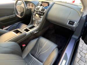 Bild 21/57 von Aston Martin Virage (2011)