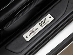 Bild 8/50 von Aston Martin DB 9 GT &quot;Bond Edition&quot; (2015)