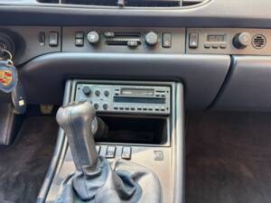 Image 69/98 of Porsche 944 Turbo S (1988)