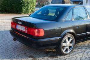 Afbeelding 32/73 van Audi 100 S4 Quattro (1993)