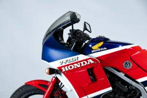 Bild 27/50 von Honda VF 500 F (1986)