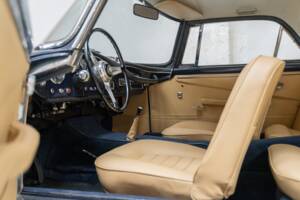 Bild 16/41 von Maserati 3500 GTI Touring (1962)