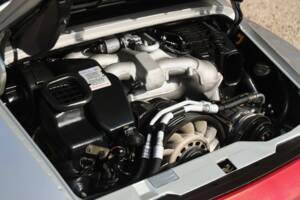 Imagen 30/50 de Porsche 911 Carrera (1996)