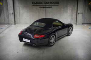 Bild 17/78 von Porsche 911 Carrera 4S (2006)