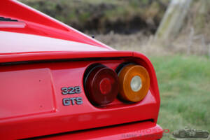 Afbeelding 39/44 van Ferrari 328 GTS (1987)