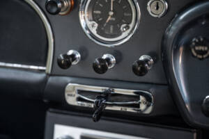 Image 35/56 de Aston Martin DB 4 (1958)