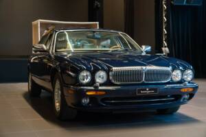 Bild 9/50 von Daimler Super V8 (1997)