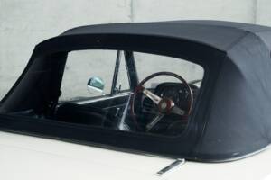 Image 28/50 of Alfa Romeo 1600 Spider Duetto (1966)