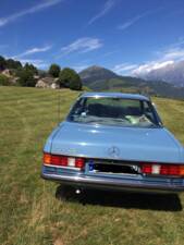 Immagine 2/5 di Mercedes-Benz 230 CE (1982)