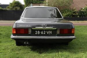 Image 5/8 de Mercedes-Benz 350 SLC (1972)