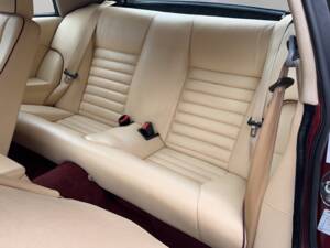 Image 12/23 of Jaguar XJ-S V12 (1990)