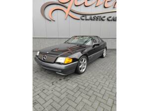 Image 19/50 de Mercedes-Benz 500 SL (1991)