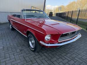 Image 3/50 of Ford Mustang 200 (1968)