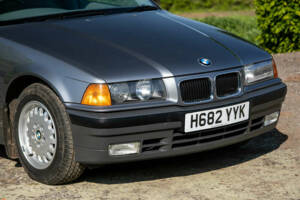 Image 9/50 of BMW 325i (1991)