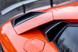Image 22/47 de Lamborghini Aventador LP 700-4 (2013)