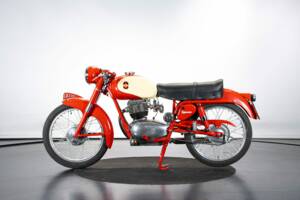 Image 1/50 of Gilera 150 (1956)