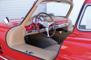 Image 33/49 of Mercedes-Benz 300 SL "Gullwing" (1955)