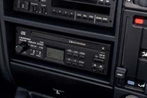 Image 47/75 of Lotus Carlton (1991)