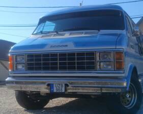 Afbeelding 5/8 van Dodge Ram Van (1982)