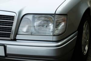 Imagen 39/75 de Mercedes-Benz E 280 T (1994)