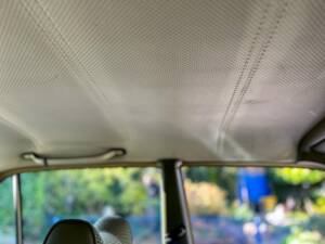 Image 79/139 of Mercedes-Benz 240 D (1978)