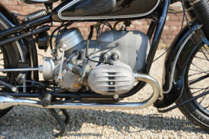 Image 32/42 of BMW DUMMY (1953)