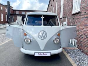Image 5/20 of Volkswagen T1 panel van (1964)