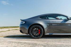 Image 15/50 de Aston Martin V12 Vantage S (2016)