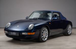 Image 2/25 of Porsche 911 Carrera (1997)