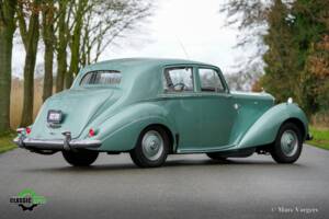 Image 40/46 of Bentley R-Type (1953)