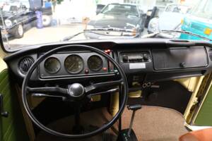 Afbeelding 11/36 van Volkswagen T2b Westfalia (1974)