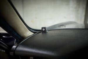 Image 63/97 of Daimler Double Six (1994)