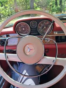 Afbeelding 8/12 van Mercedes-Benz 250 SE (1966)