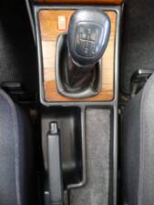 Image 4/34 de Mercedes-Benz 190 E 1.8 (1991)