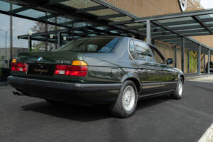 Image 6/34 of BMW 750iL (1989)