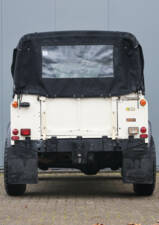 Bild 29/39 von Land Rover 90 (1989)