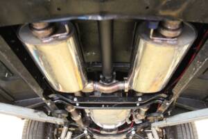 Image 26/30 of Chevrolet Suburban (1970)