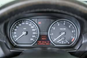 Image 15/50 de BMW 120i (2008)