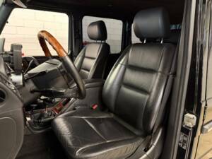 Image 7/22 de Mercedes-Benz G 55 AMG Kompressor (LWB) (2005)