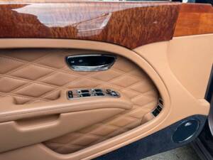 Bild 14/20 von Bentley Mulsanne Mulliner EWB (2017)