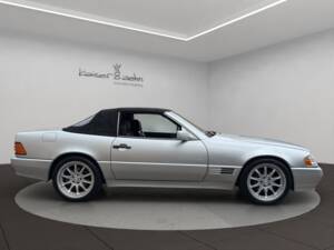 Image 5/28 of Mercedes-Benz SL 320 (1995)