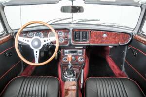 Image 7/50 de MG MGB (1979)