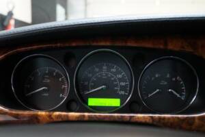 Image 45/50 of Jaguar XJ 8 4.2 (2007)