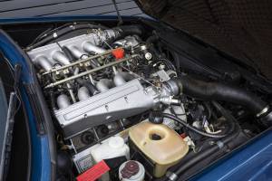 Image 24/25 of Aston Martin V8 Zagato Volante (1989)