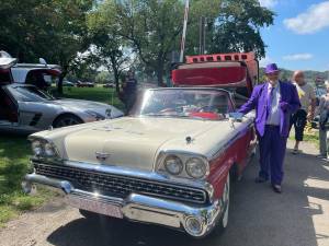 Image 8/31 de Ford Fairlane Skyliner (1959)