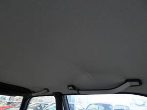 Image 43/49 of Mercedes-Benz 190 E 2.3-16 (1984)