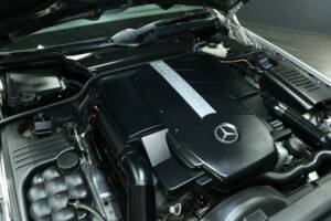 Image 38/49 of Mercedes-Benz SL 500 (2001)