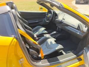 Image 13/18 of Ferrari 488 Spider (2018)
