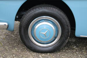 Bild 22/71 von Mercedes-Benz 190 SL (1961)